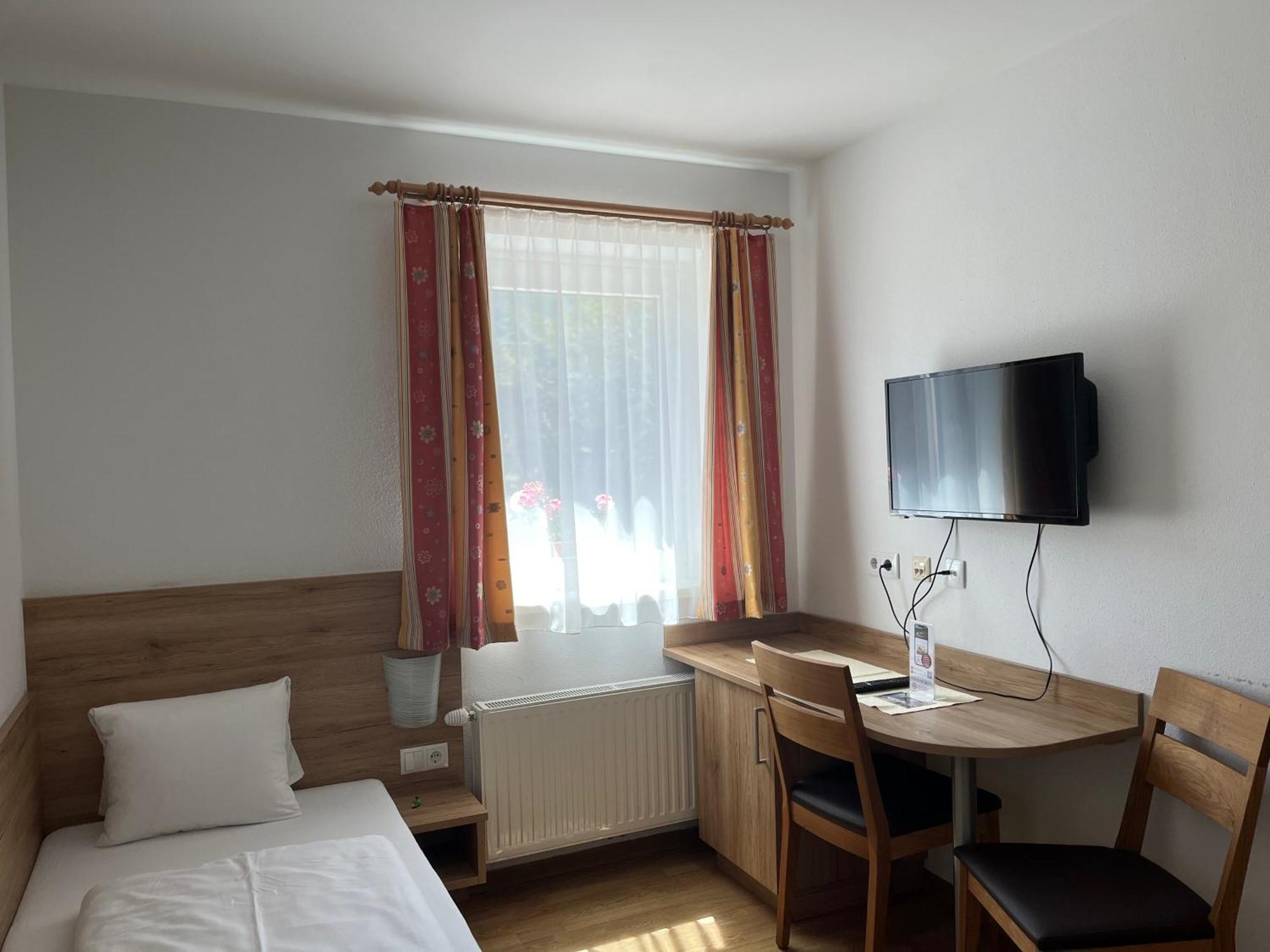 Landhotel Stofflerwirt Санкт-Міхель-ім-Лунгау Екстер'єр фото