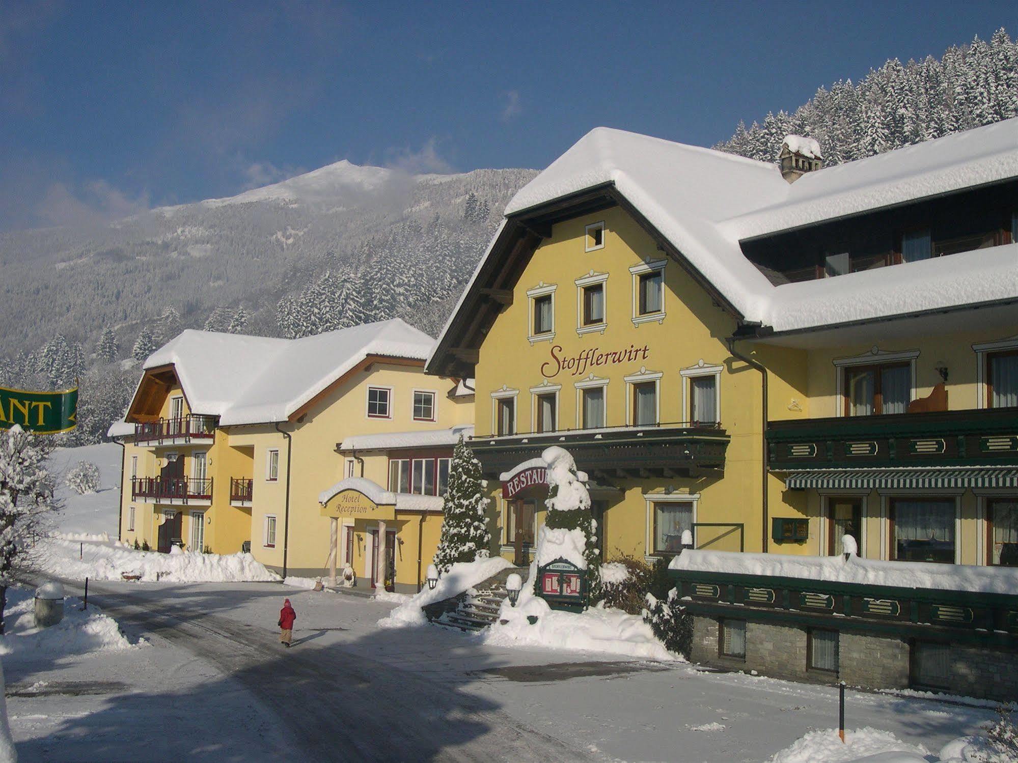 Landhotel Stofflerwirt Санкт-Міхель-ім-Лунгау Екстер'єр фото