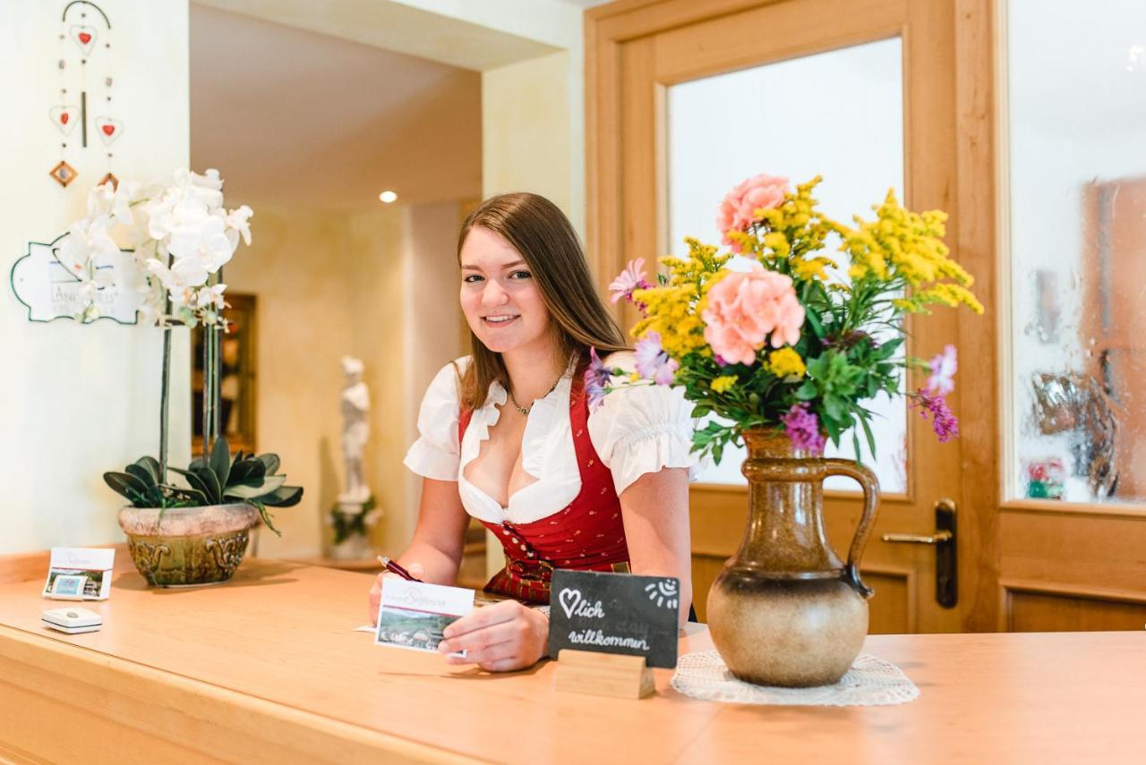 Landhotel Stofflerwirt Санкт-Міхель-ім-Лунгау Екстер'єр фото
